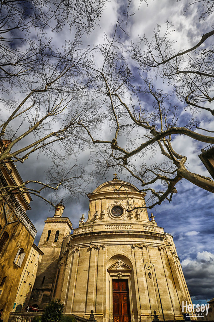Photo de l'Eglise Saint Etienne à Uzès dans le Gard © Hersey Photographe Uzès