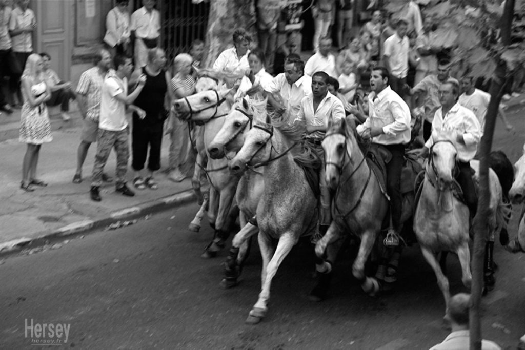 Abrivado fête votive Uzès © Hersey Photographe Uzès