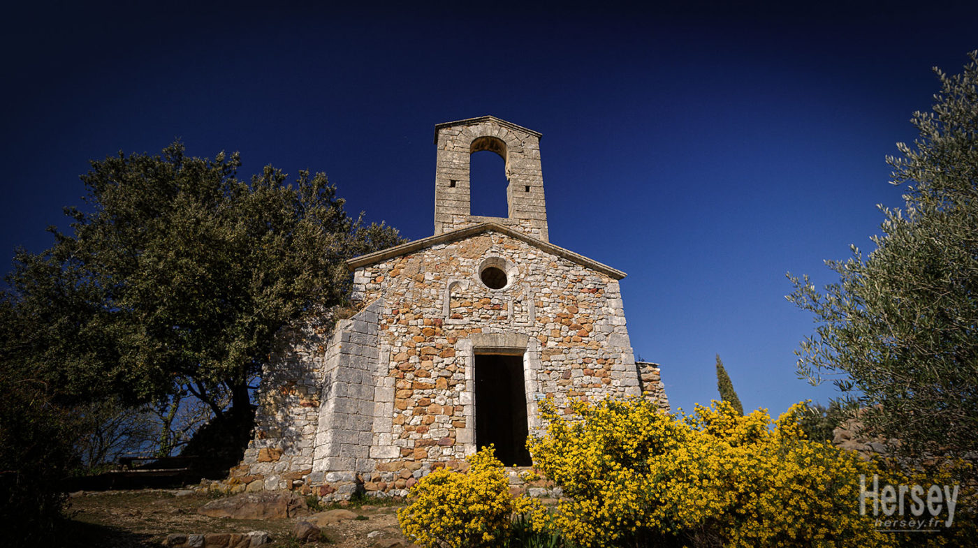 La Chapelle St Pierre de Masmolène à la Capelle et Masmolène Gard Occitanie © Hersey Photographe