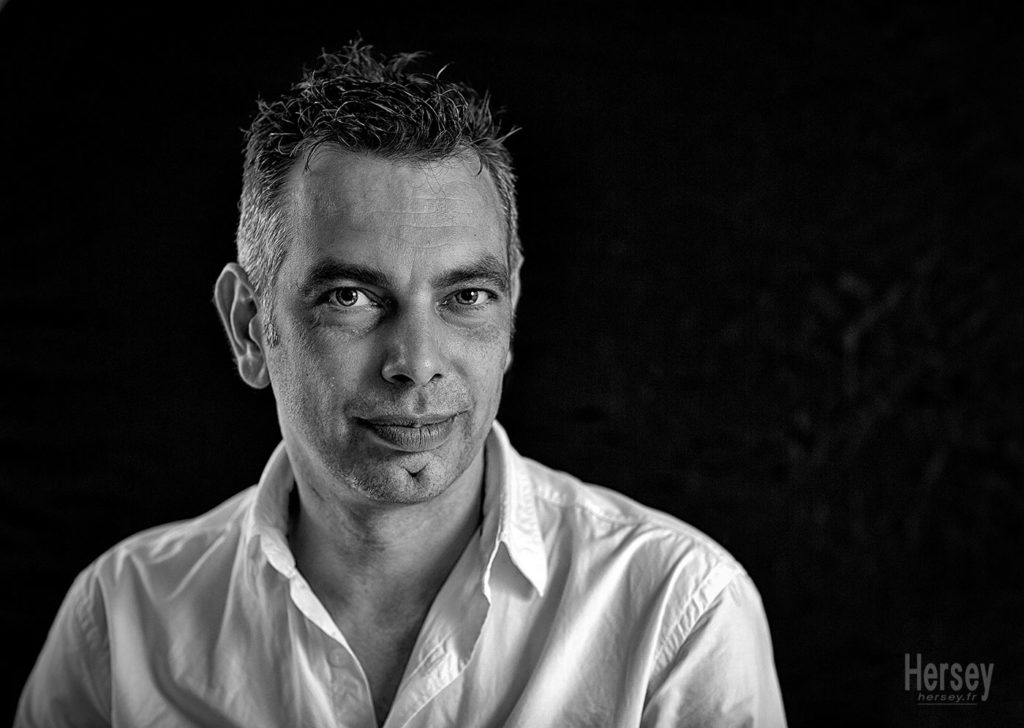 Portrait masculin noir et blanc Portrait corporate © Hersey Photographe