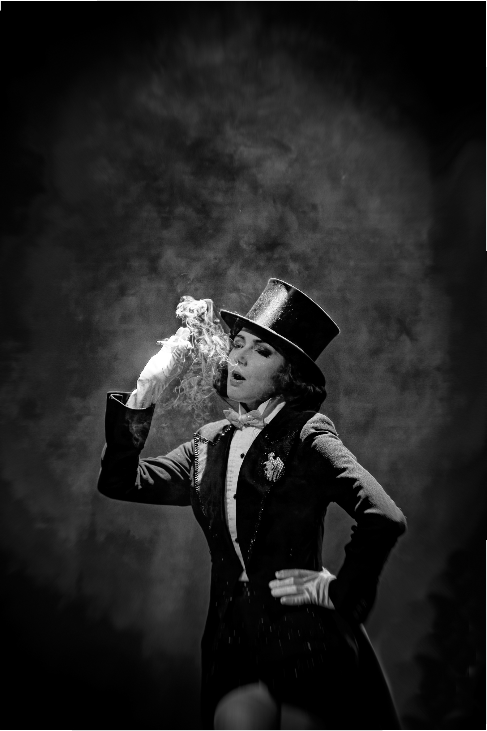 Mara de Nudée artiste performeuse cabaret burlesque © Hersey Photographe